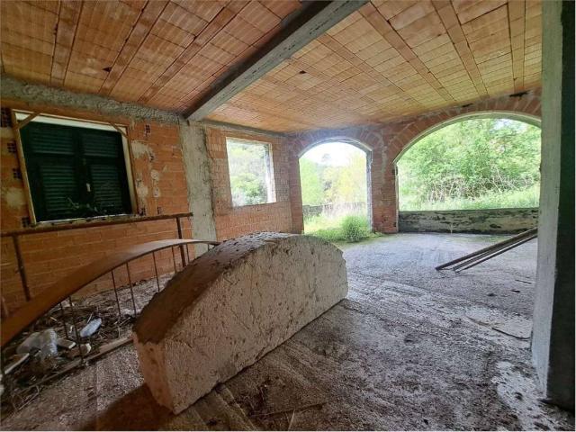 Casa indipendente in vendita a Garlenda SV