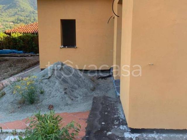 Casa indipendente in vendita a Garlenda via del golf, 132