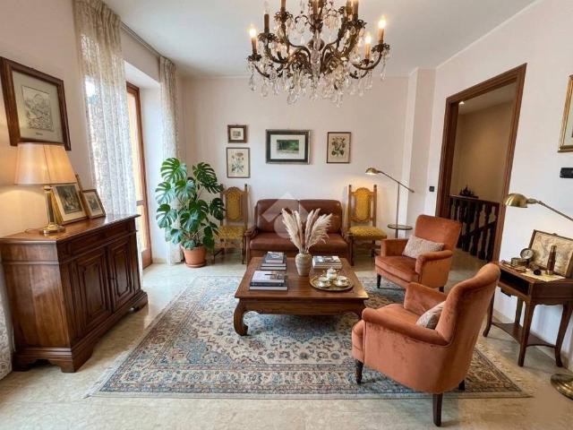 Casa indipendente in vendita a Gassino Torinese TO