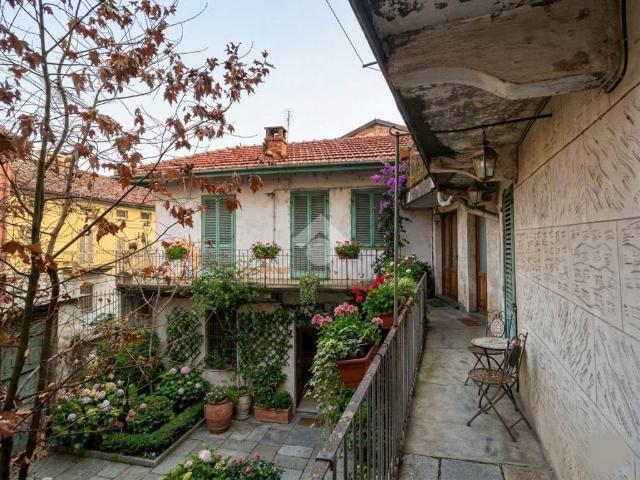 Casa indipendente in vendita a Gassino Torinese TO