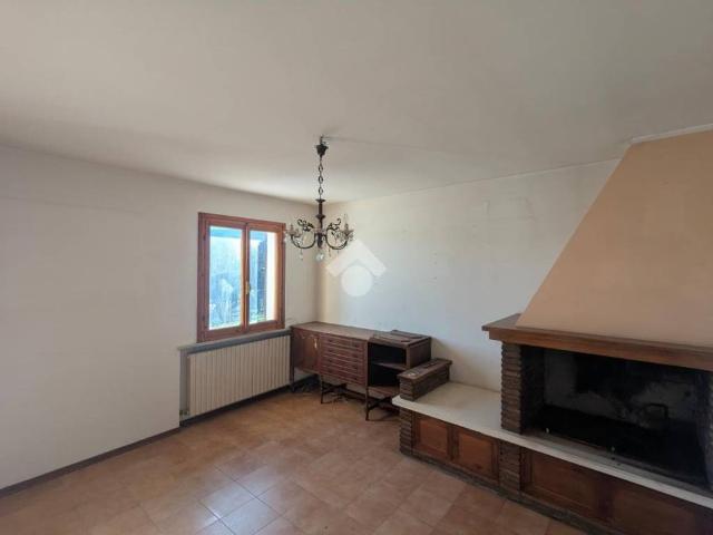 Casa indipendente in vendita a Gemmano RN