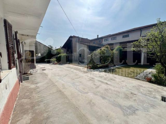 Casa indipendente in vendita a Genola CN