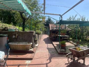 Casa indipendente in vendita a Genova GE