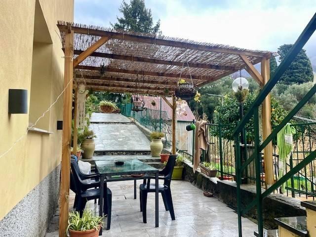 Casa indipendente in vendita a Genova GE