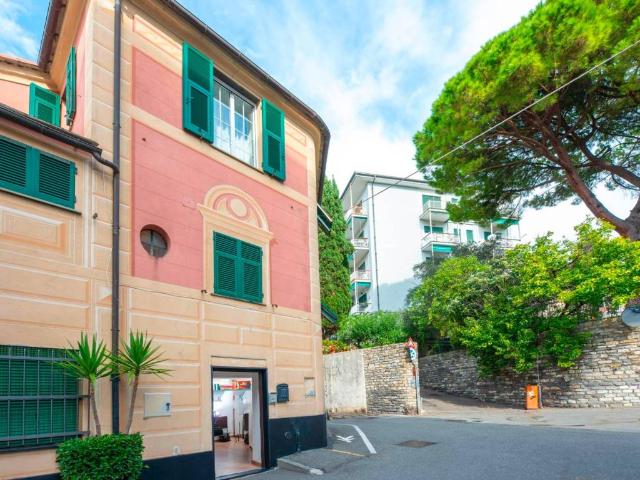 Casa indipendente in vendita a Genova GE