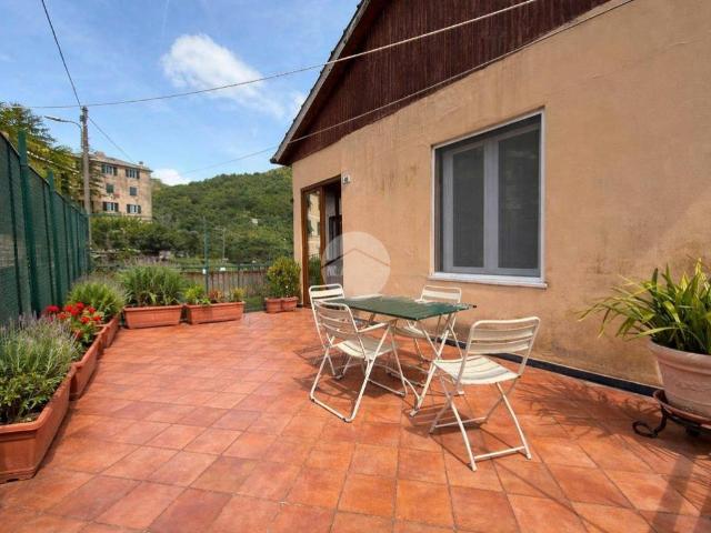 Casa indipendente in vendita a Genova GE