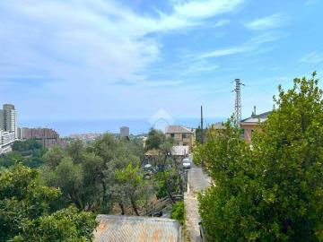 Appartamento in vendita a Genova GE