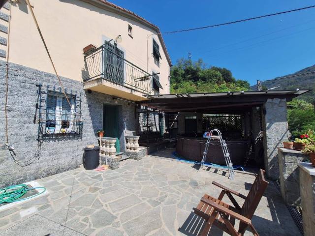 Casa indipendente in vendita a Genova GE