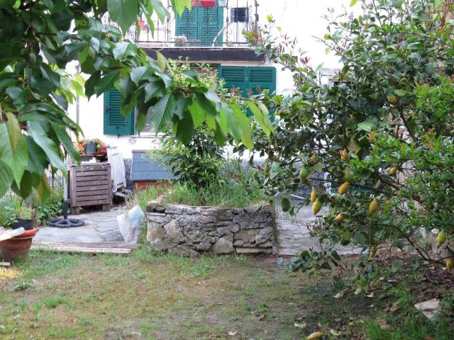 Casa indipendente in vendita a Genova GE