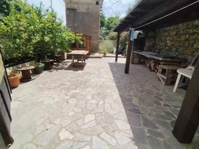 Casa indipendente in vendita a Genova GE