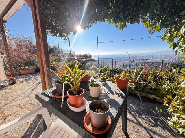 Casa indipendente in vendita a Genova GE