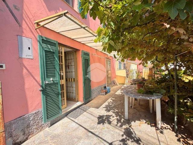 Casa indipendente in vendita a Genova GE