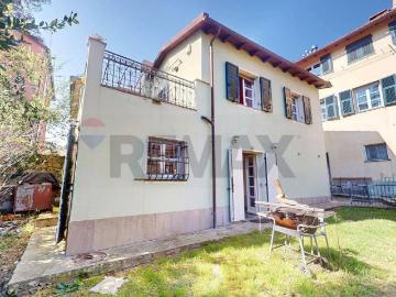 Casa indipendente in vendita a Genova GE