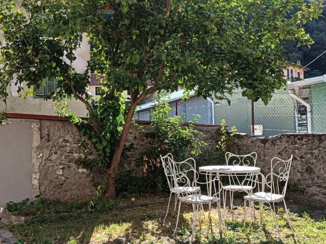 Casa indipendente in vendita a Genova GE