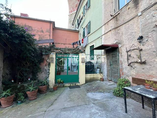 Casa indipendente in vendita a Genova GE