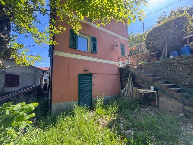 Casa indipendente in vendita a Genova GE