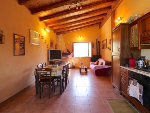 Casa indipendente in vendita a Genzano di Roma RM