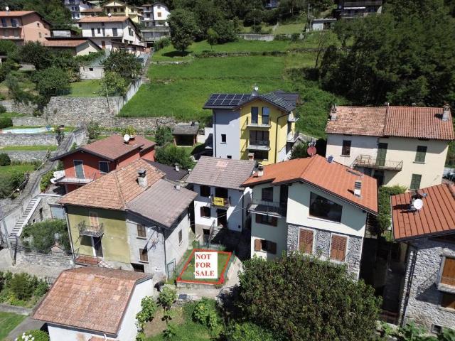 Casa indipendente in vendita a Gera Lario CO