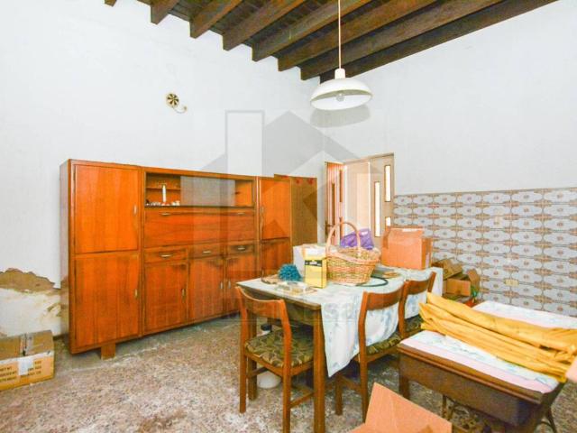 Casa indipendente in vendita a Gerenzano VA