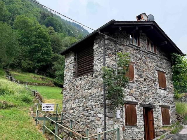 Casa indipendente in vendita a Gerola Alta