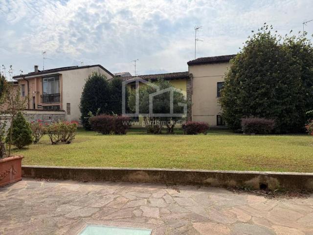Casa indipendente in vendita a Ghedi BS