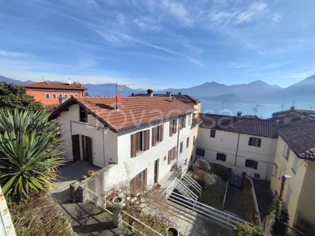 Casa indipendente in vendita a Ghiffa via Torino, 2