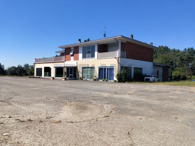 Casa Indipendente in vendita a Ghislarengo