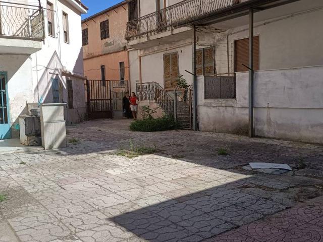 Casa indipendente in vendita a Giugliano in Campania NA