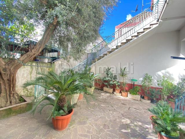 Casa indipendente in vendita a Giugliano in Campania