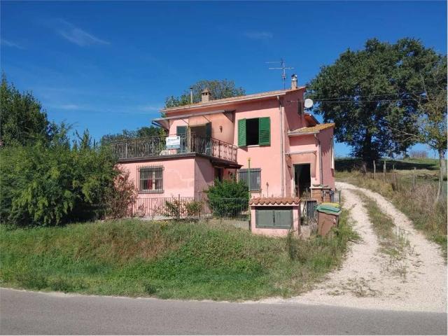 Casa indipendente in vendita a Giano dell'Umbria PG
