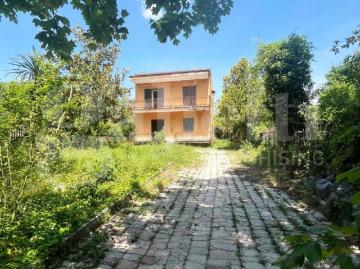 Casa indipendente in vendita a Giano Vetusto