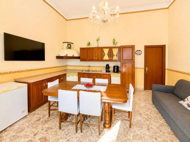 Casa indipendente in vendita a Giarre CT