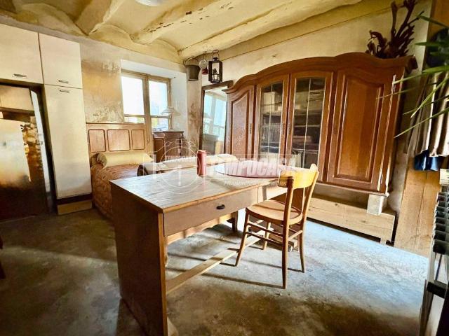 Casa indipendente in vendita a Giaveno TO