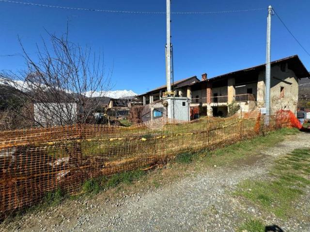 Casa indipendente in vendita a Giaveno TO