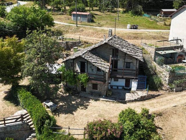 Casa indipendente in vendita a Giaveno TO