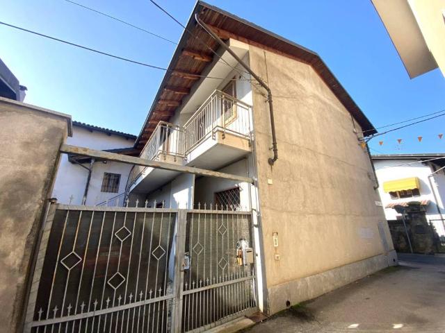 Casa indipendente in vendita a Giaveno TO