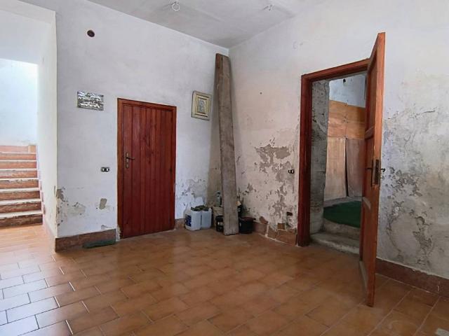 Casa indipendente in vendita a Giffoni Valle Piana SA