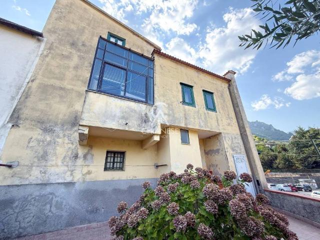 Casa indipendente in vendita a Giffoni Valle Piana SA