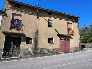 Casa indipendente in vendita a Giffoni Valle Piana SA