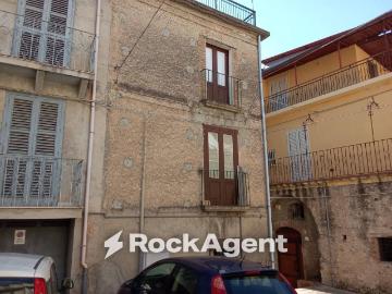 Casa indipendente in vendita a Gioiosa Ionica RC