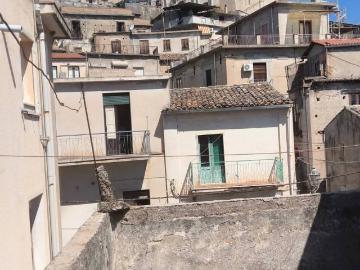 Casa indipendente in vendita a Gioiosa Ionica RC