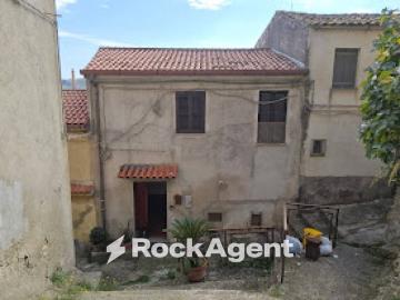 Casa indipendente in vendita a Gioiosa Ionica RC