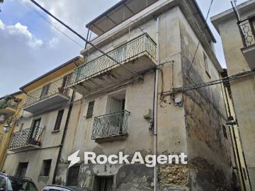 Casa indipendente in vendita a Gioiosa Ionica RC