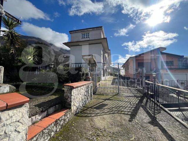 Casa indipendente in vendita a Gioia Sannitica CE