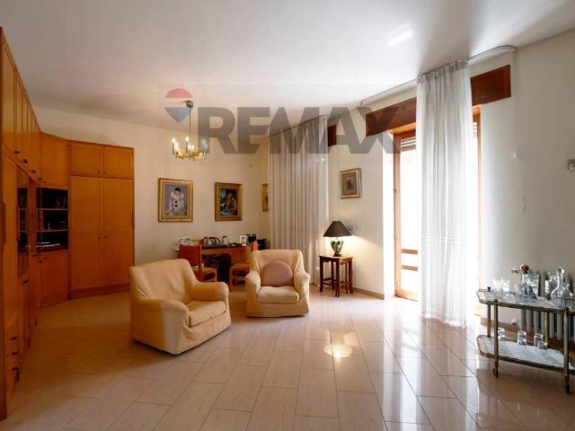 Casa indipendente in vendita a Giovinazzo via Buccari, 2
