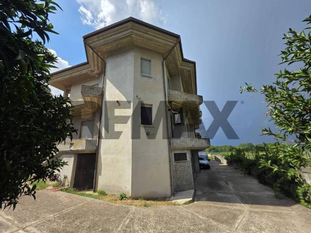 Casa indipendente in vendita a Girifalco CZ