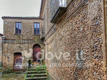 Casa indipendente in vendita a Girifalco CZ