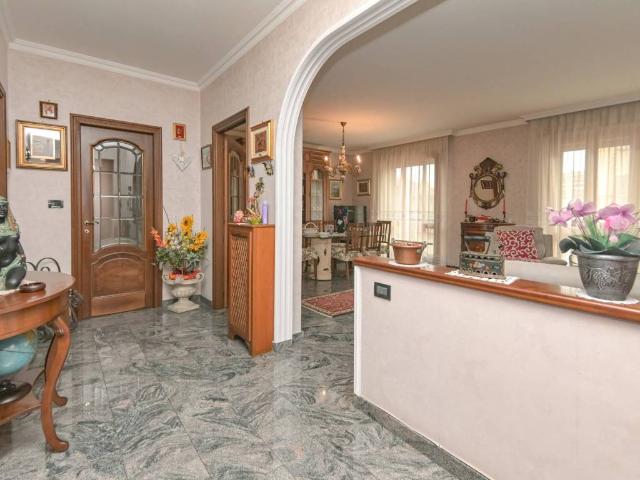 Casa indipendente in vendita a Grugliasco TO