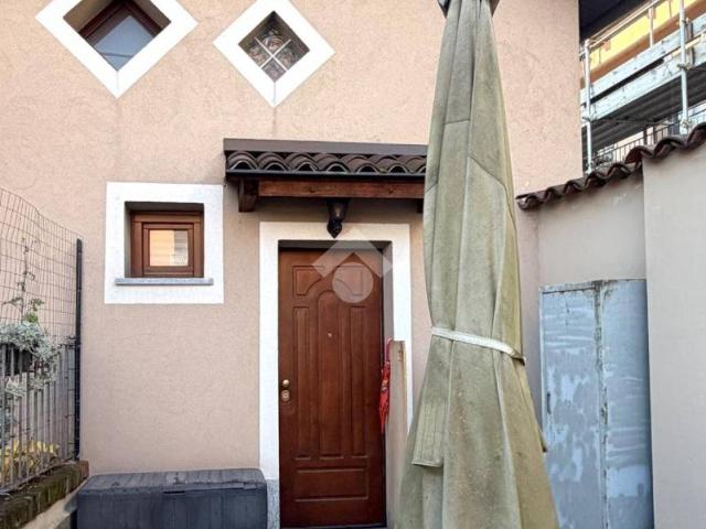 Casa indipendente in vendita a Grugliasco TO