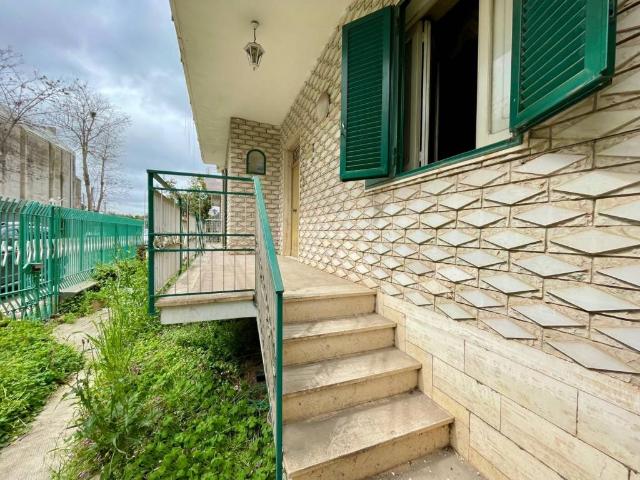 Casa indipendente in vendita a Grumo Appula BA